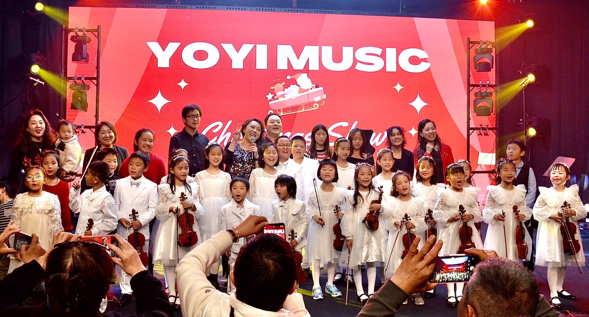 YOYI Music Christmas Show